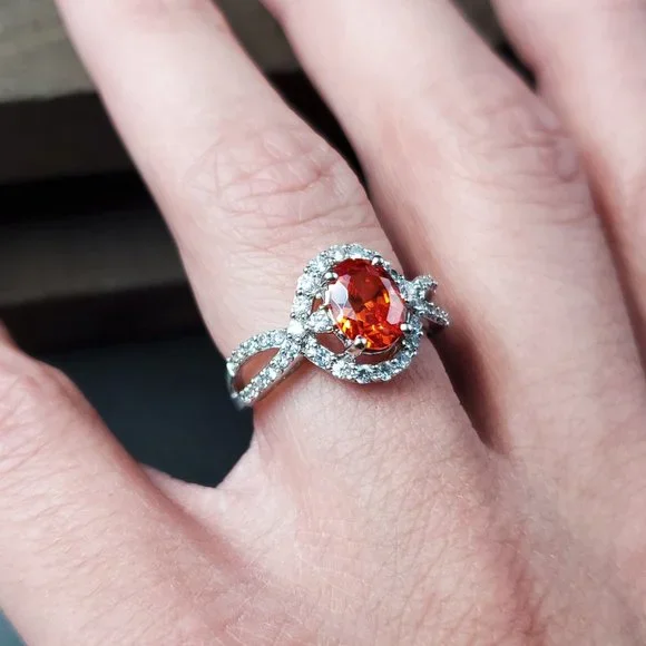 Size 6.5 Sterling Silver Stunning Red Orange Cubic Zirconia Gem Ring - Picture 4 of 8